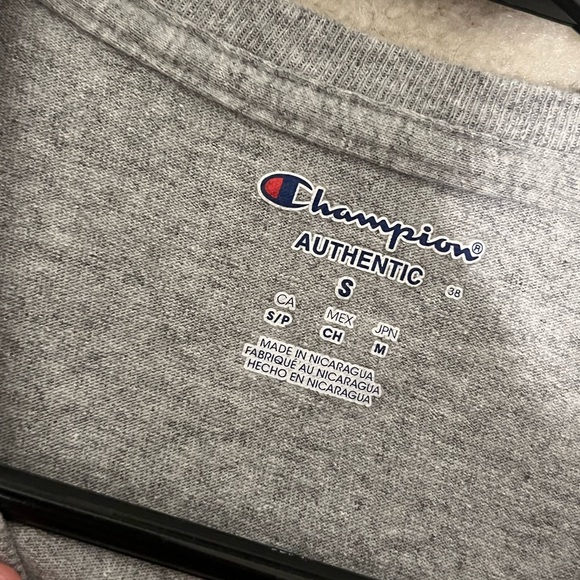 Champion College Shirt - Picture 2 of 2